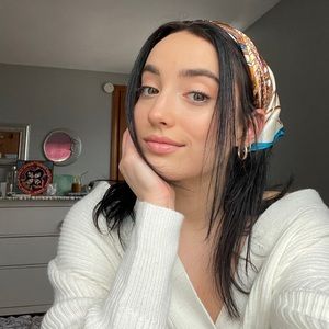 Meet your Posher, Isabel